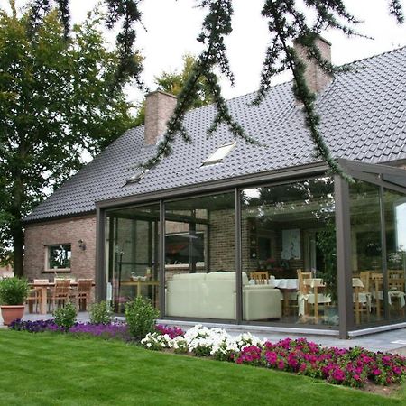 B&B Artiriacumhoeve Zedelgem Εξωτερικό φωτογραφία